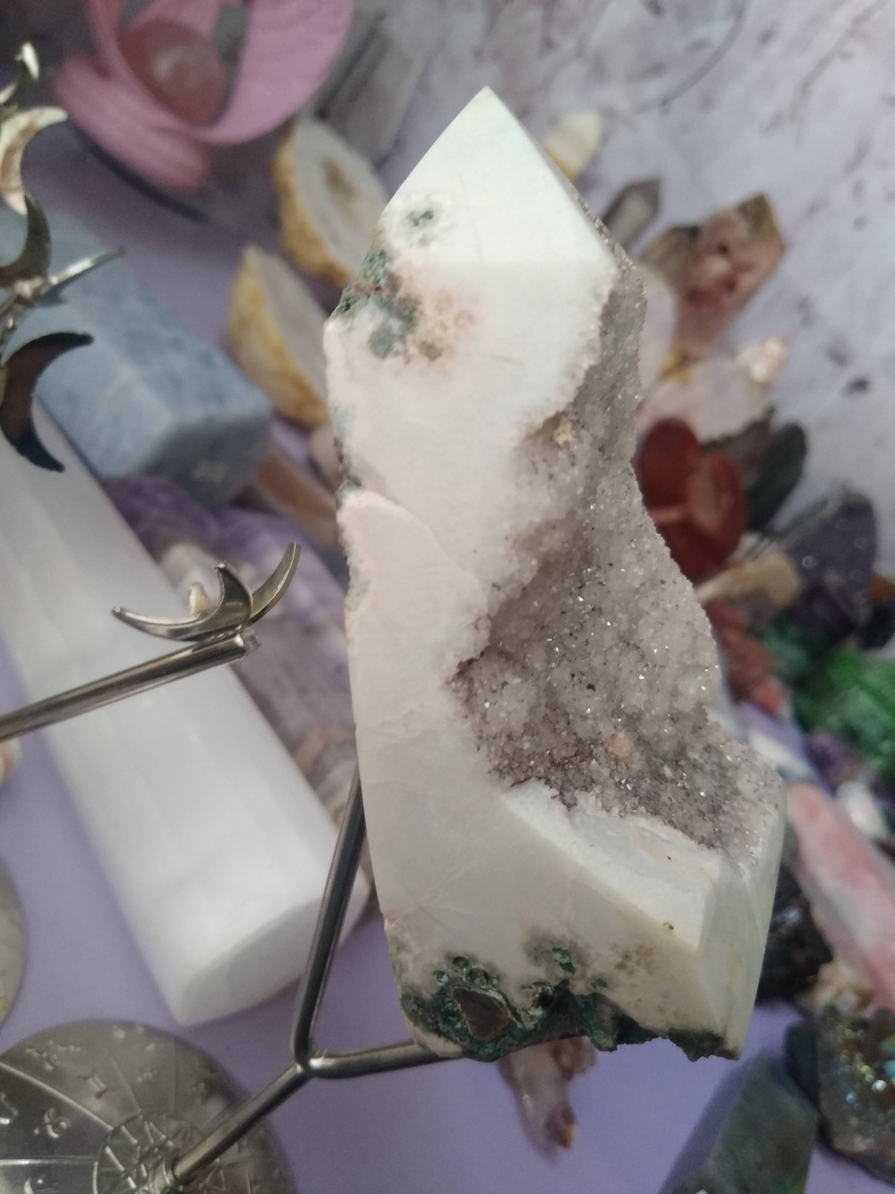 Polished Quartz Druzy Point with White and Brown Crystal Veins - Picture 3 of 4